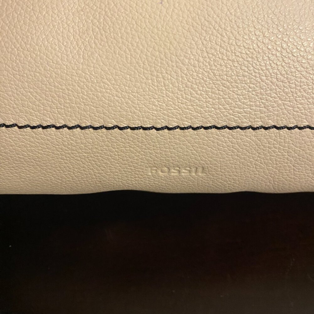 Fossil Amelia Python White Leather Black Hobo Cro… - image 2